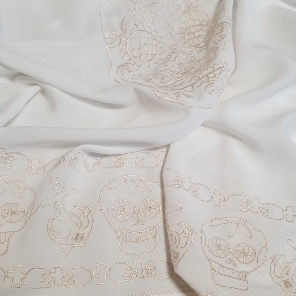 Chelsea & Violet blouse - Picture 7 of 7